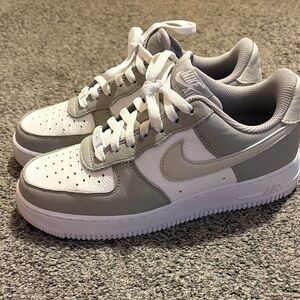 Nike Gray and White Nike air shoes